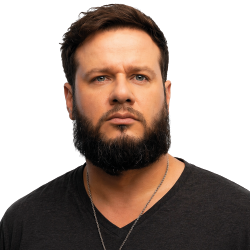 Diego Ruzzarín